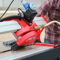 Режем плитку как профи: Ручные и электрические плиткорезы – ваш гид по выбору.